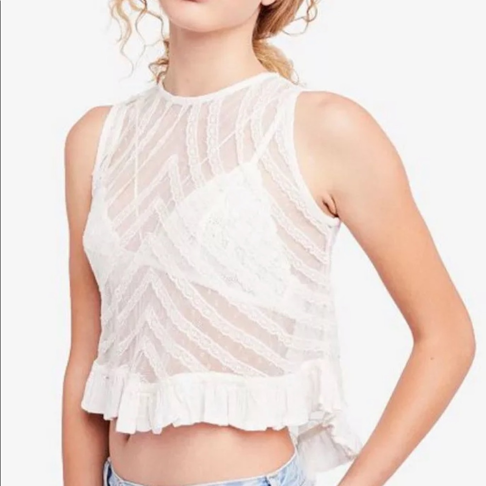 Free people she’s a doll sleeveless lace crop top